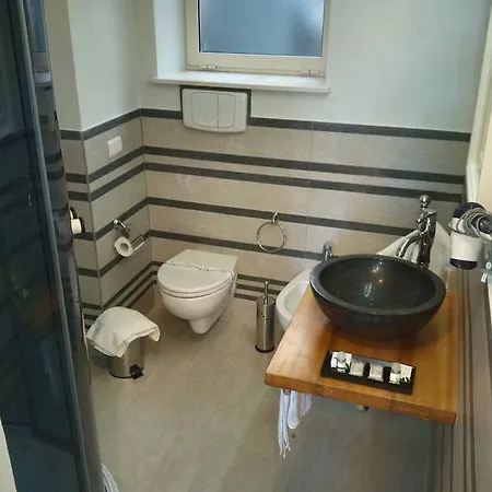 Mina Guest house *