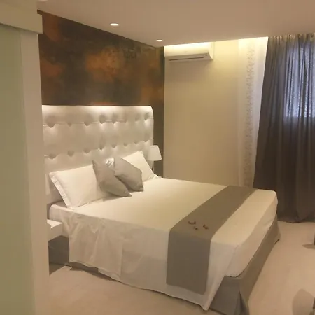 Konukevi Mina Tropea